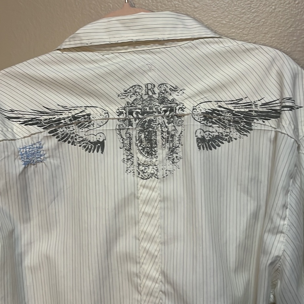 Roar button down - Picture 7 of 7